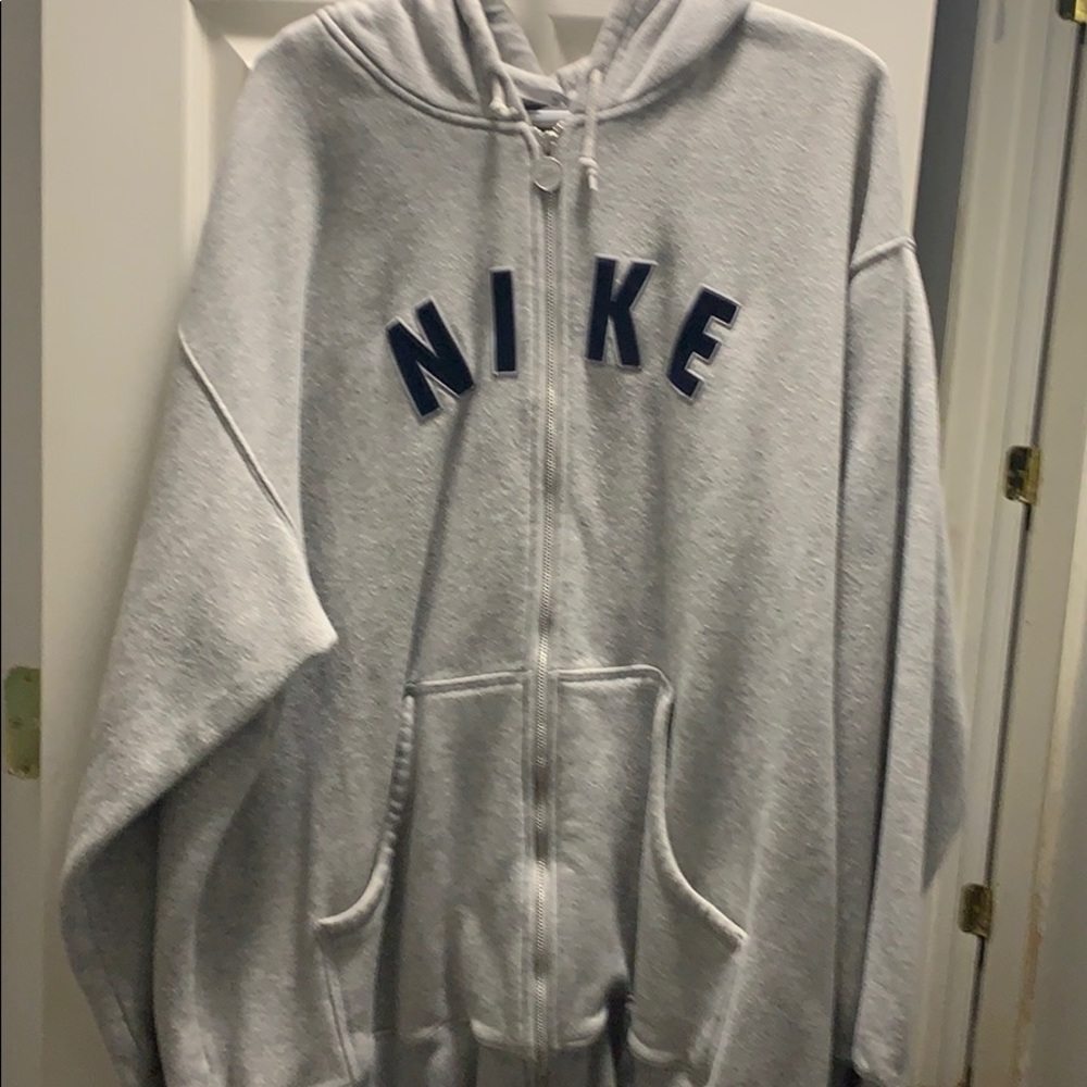 2x zip up Nike Hoodie
